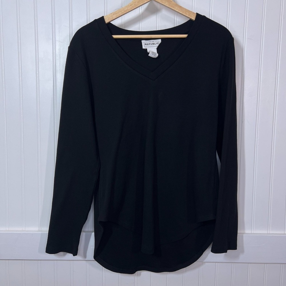 For The Republic Black V-Neck Long Sleeve High-Low Hem Tunic Top Casual Pullover